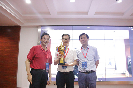 1627610665458105GpFV.jpg 颁奖现场.jpg